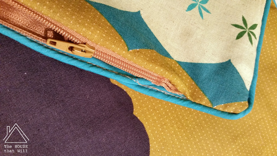 The House that Will | DIY Cushion Cover Throw Pillow with Piping Step-by-Step How to Sewing Tutorial 