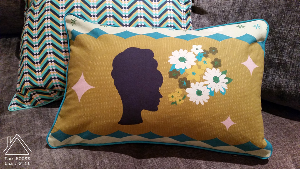 The House that Will | DIY Cushion Cover Throw Pillow with Piping Step-by-Step How to Sewing Tutorial 