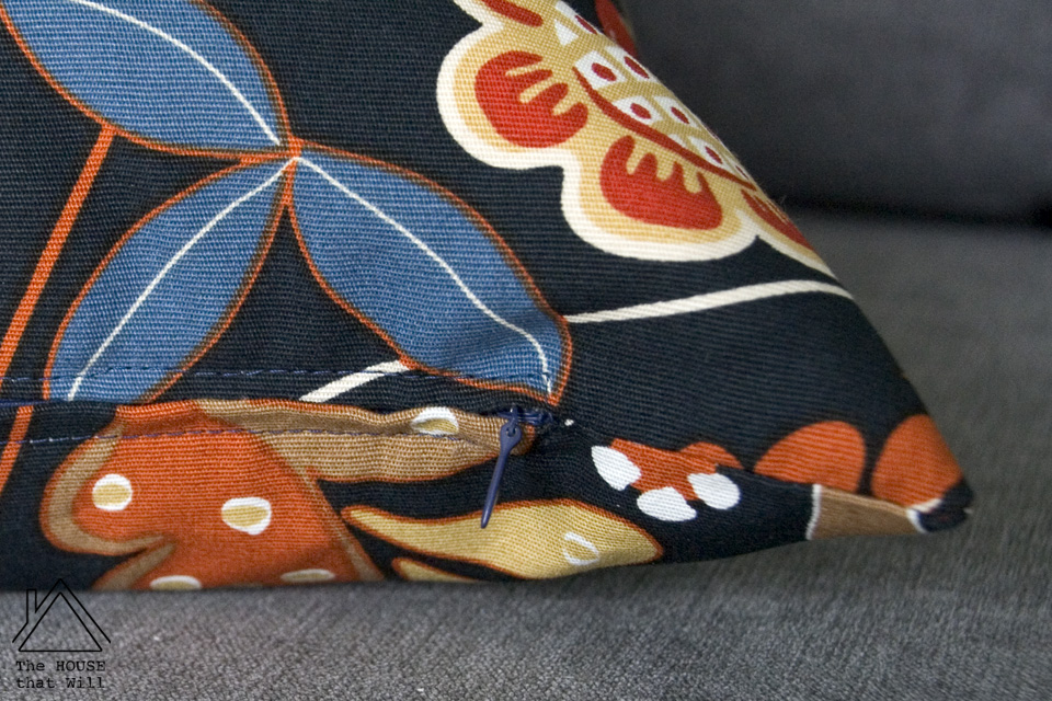The House that Will | DIY Cushion Cover Throw Pillow with Hidden Zipper How To Sewing Tutorial