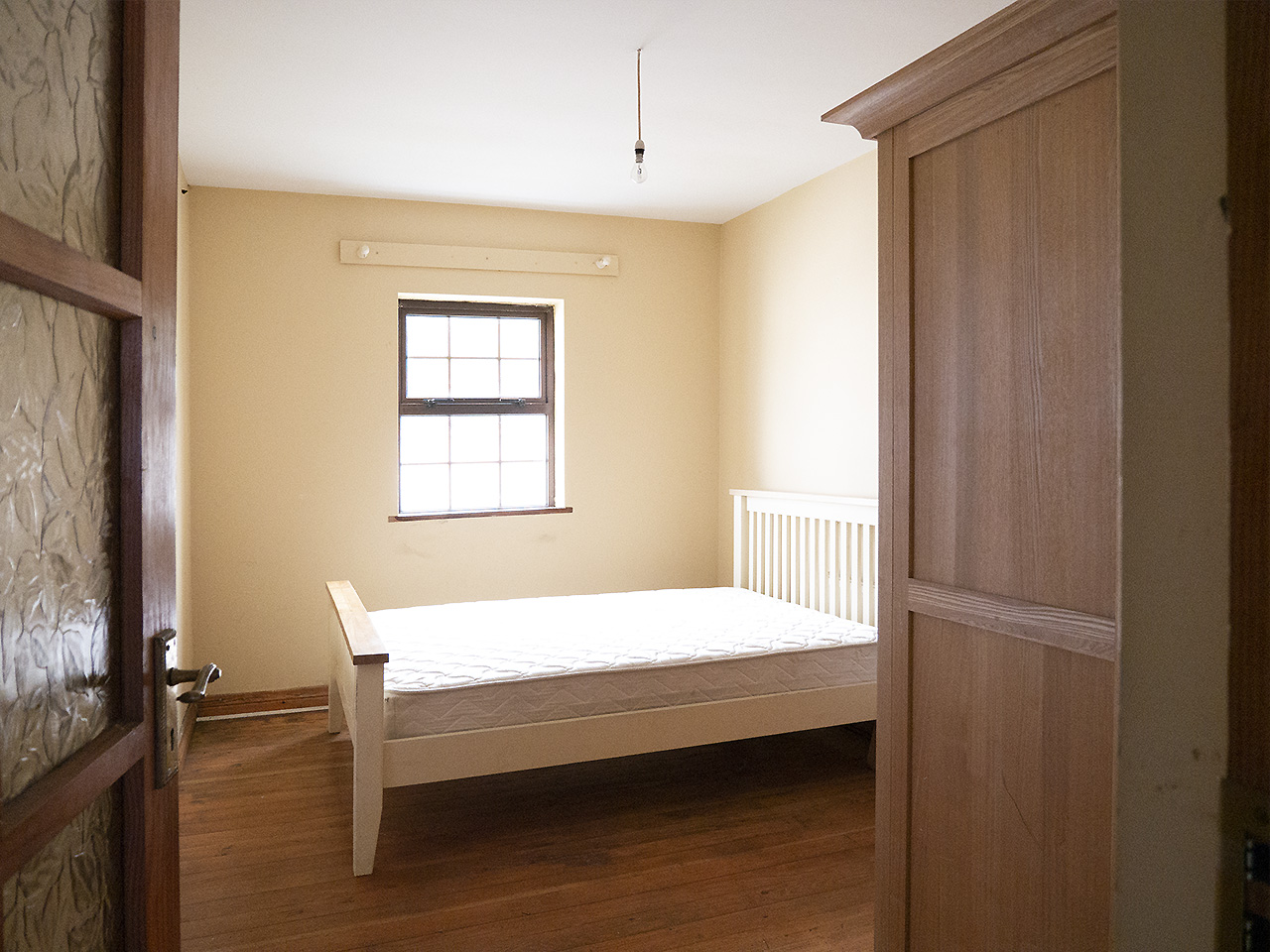 The House that Will | Budget Decor: €125 Master Bedroom
