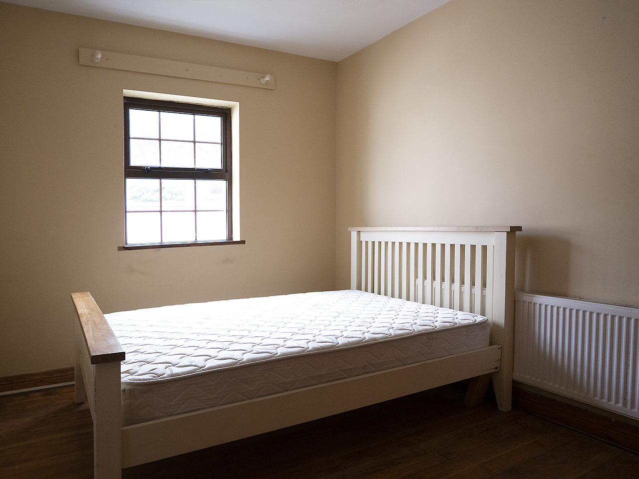 The House that Will | Budget Decor: €125 Master Bedroom