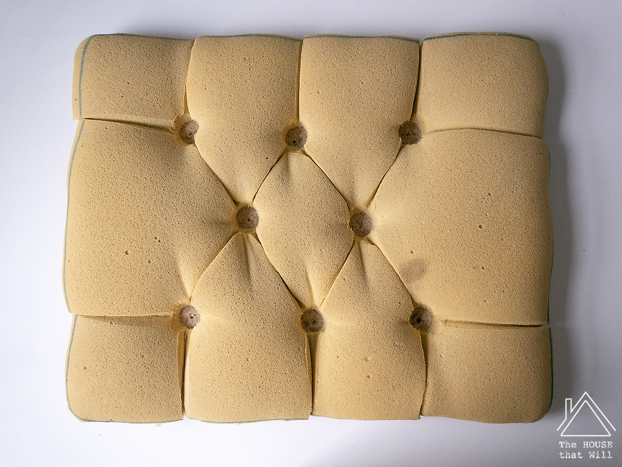 18 tufted stool 1110633