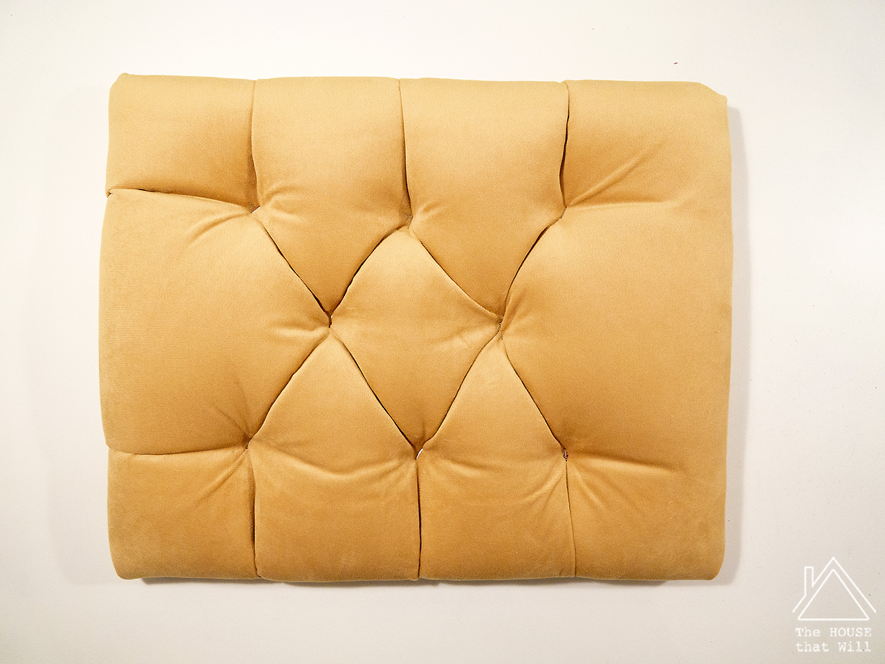 18 tufted stool 1110669